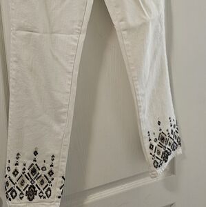 Chico's Alabaster Ankle Jeggings